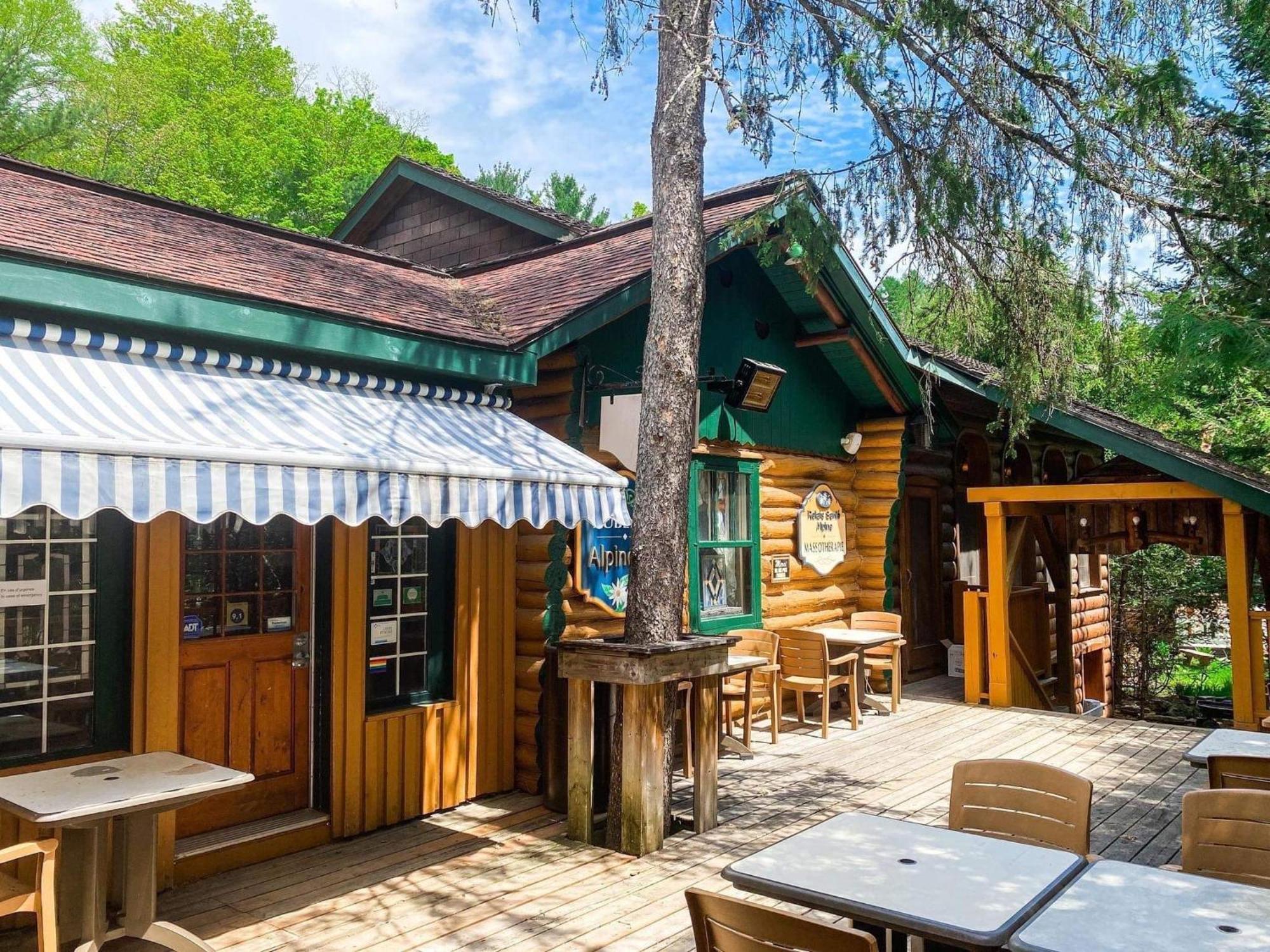 Chalet Alpine Sainte-Adèle Екстериор снимка